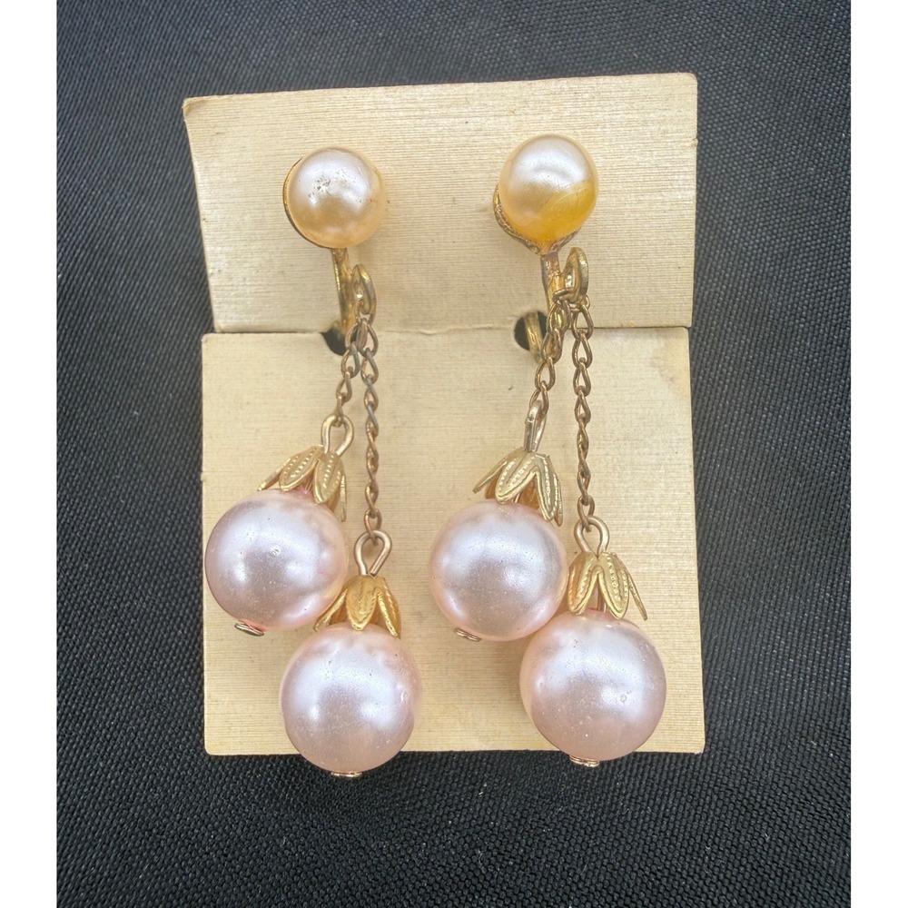 70s Vintage Light Pink Faux Pearl Dangle Earrings Clip Screw Back Tiered Drop